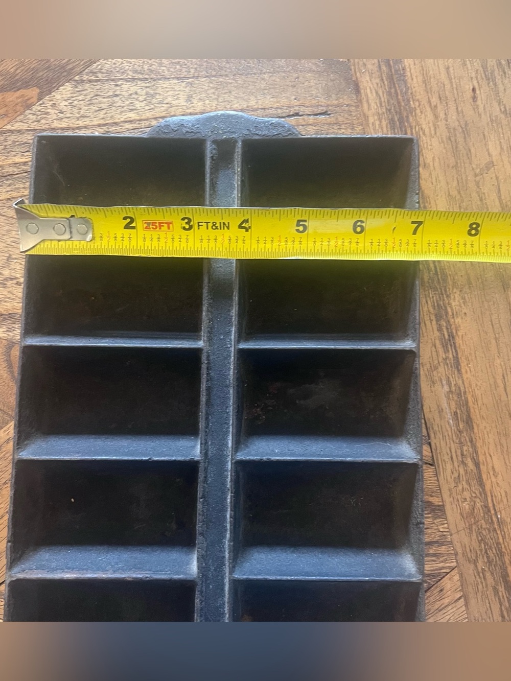 Vintage Cast Iron French Loaf/Cornbread/Muffin Pan, 12 Cavity, No Rust - Picture 13 of 13